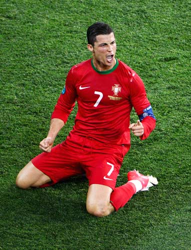 指定山东泰山队参加亚冠，上海上港球迷的建议，无视规则的呓语（让山东泰山参加亚冠？上港球迷此提议不过是无视规则的荒唐之谈）