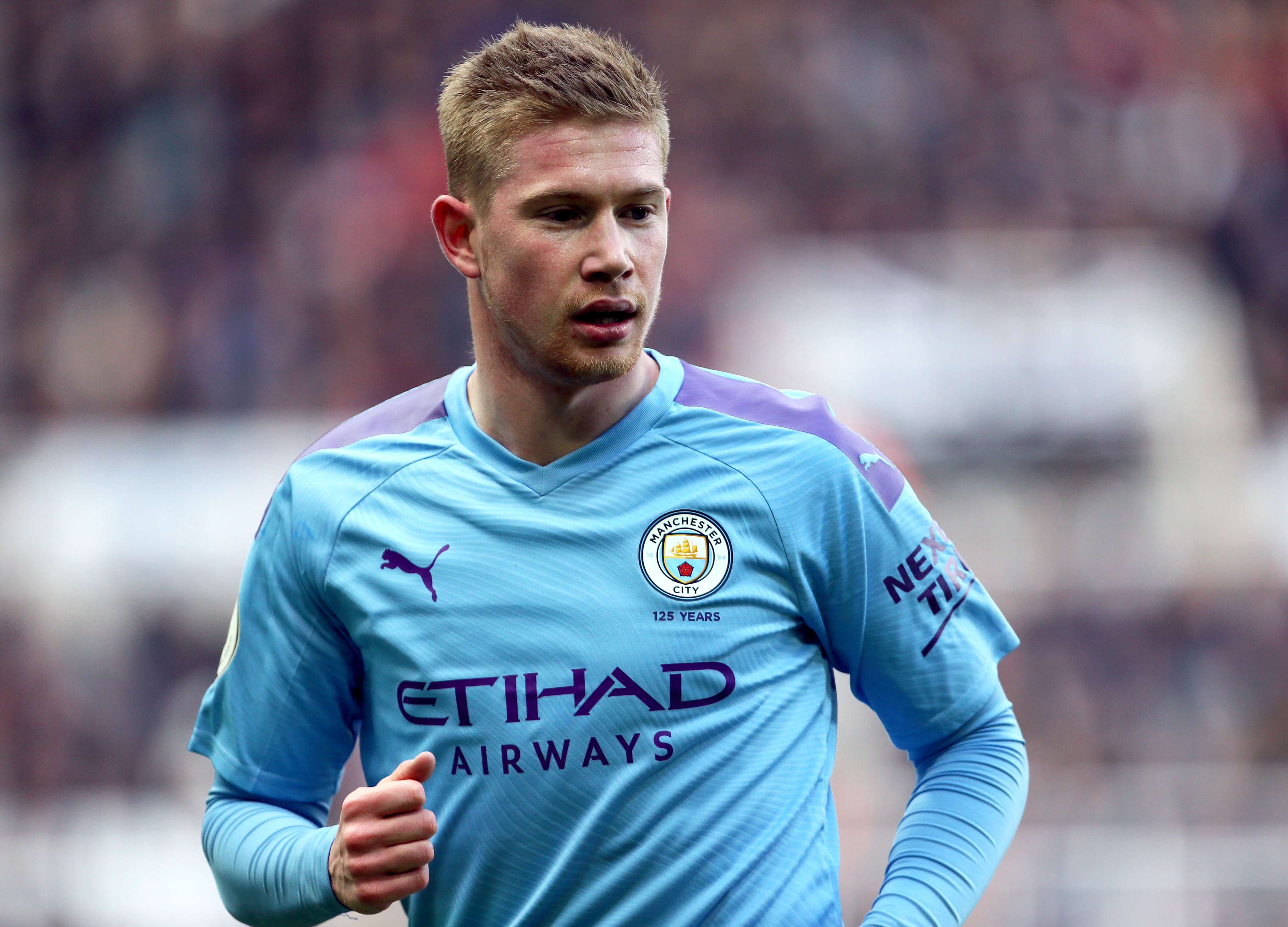 深入一线学习，英超与中国足协启动第三期青训教练培训（英超联手中国足协启动第三期青训教练培训，深入一线实训）