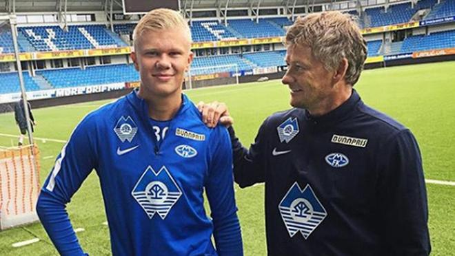 继伊尔马兹之后，奥斯梅恩是第二位欧冠戴帽的加拉塔萨雷球员（奥斯梅恩成加拉塔萨雷欧冠史上第二位戴帽球员，接棒伊尔马兹）