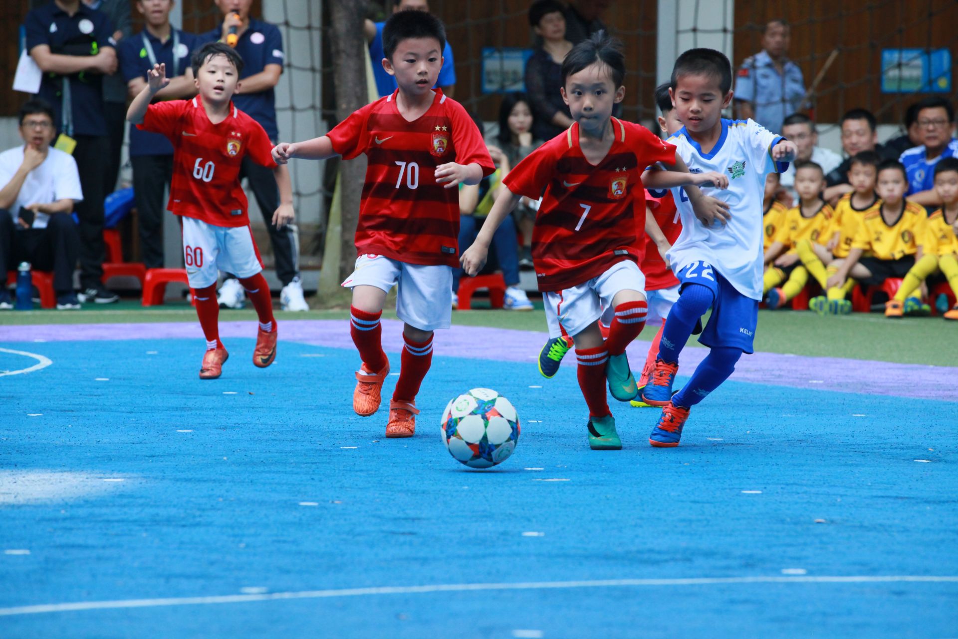 意甲前瞻：罗马本赛季从未产生平局，科莫上轮惨败国米（意甲前瞻：罗马本季未尝平局，科莫上轮遭国米大比分击败）