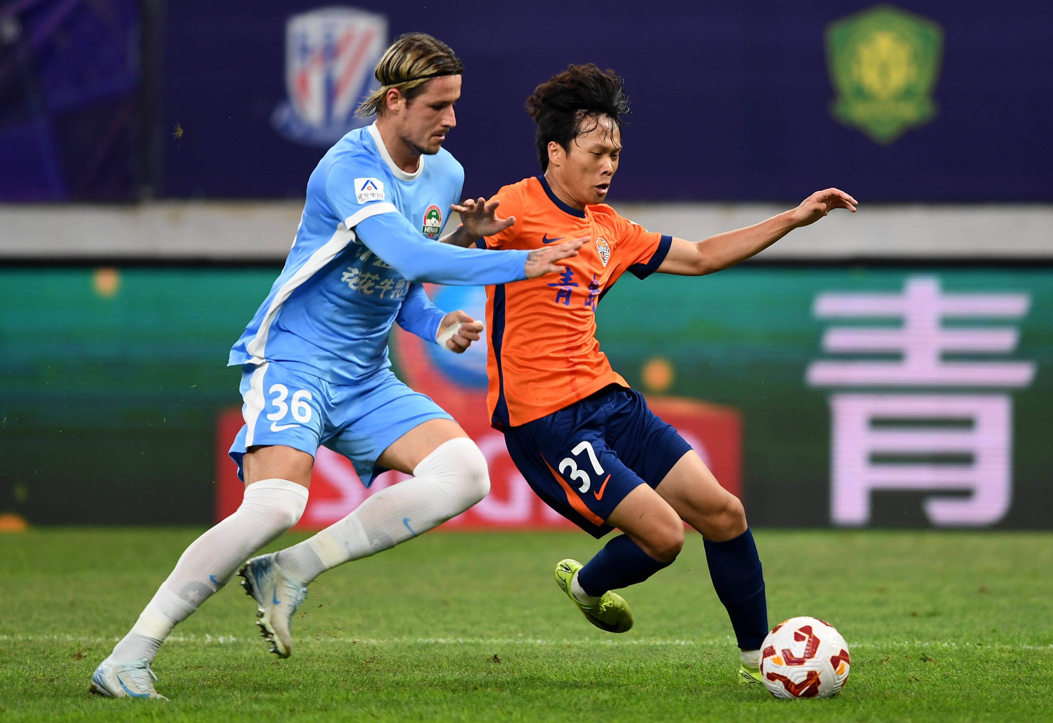 东体：波耶特辞职是为助教出头，中超有球队有意聘请他执教（东体：为力挺助教，波耶特选择辞职，中超球队有意邀其执教）