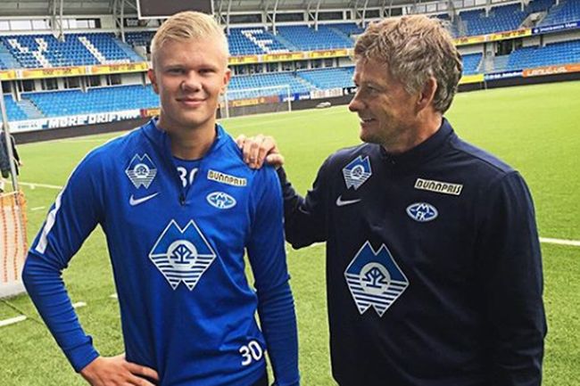 西媒：恩里克执教大获成功，巴黎希望与其签署“终身合约”（西媒称：恩里克执教成绩斐然，巴黎欲与其签订“终身合同”）