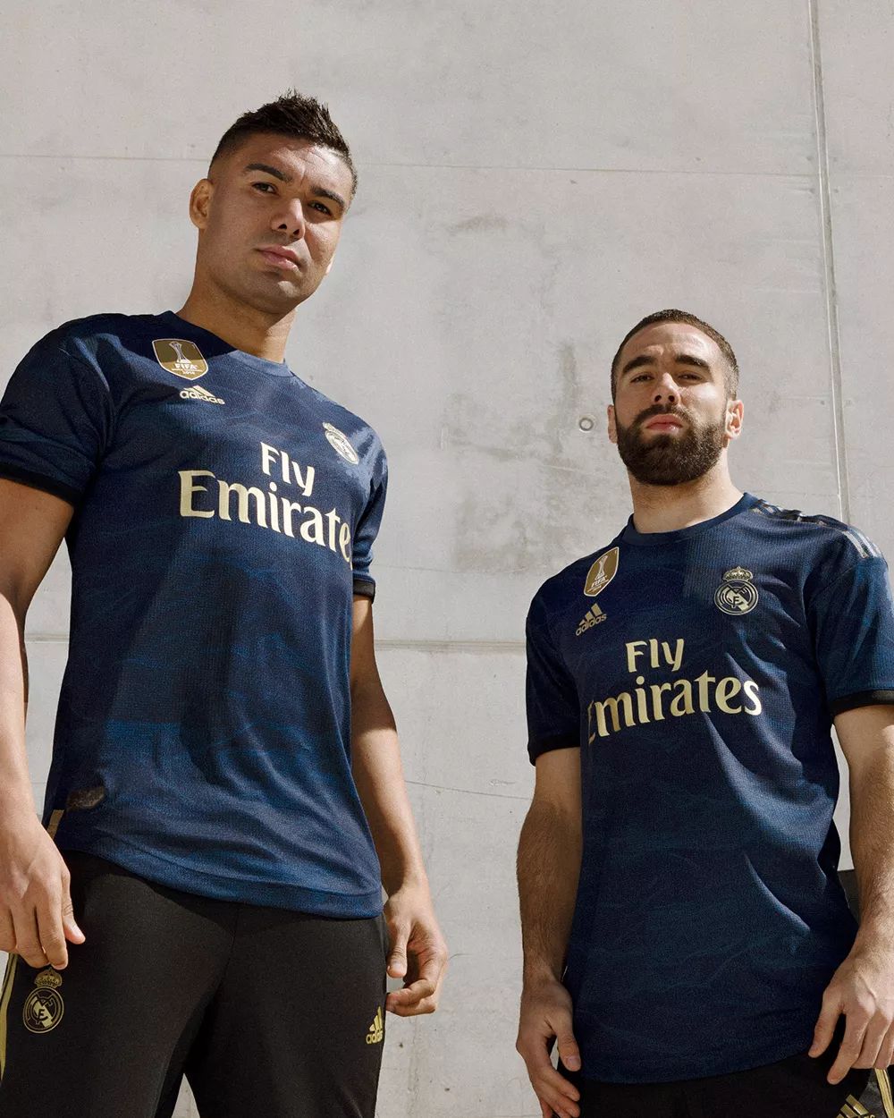 半场战报：多特2-0斯图加特，埃姆雷-詹点射，拜尔破门