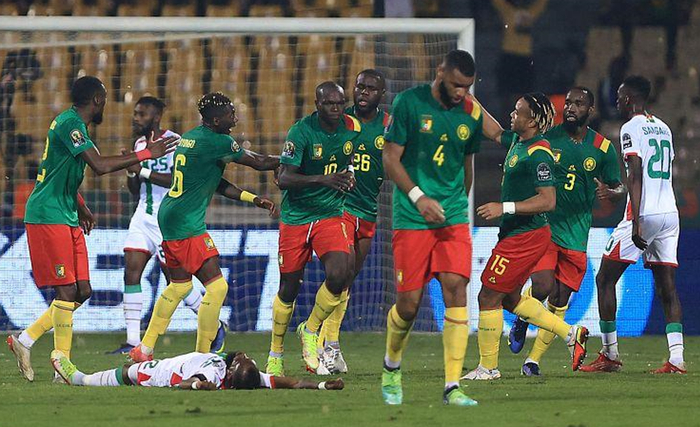 里程碑！62岁穆里尼奥收获执教生涯750场胜利（62岁穆帅完成执教生涯第750场胜利，里程碑时刻）