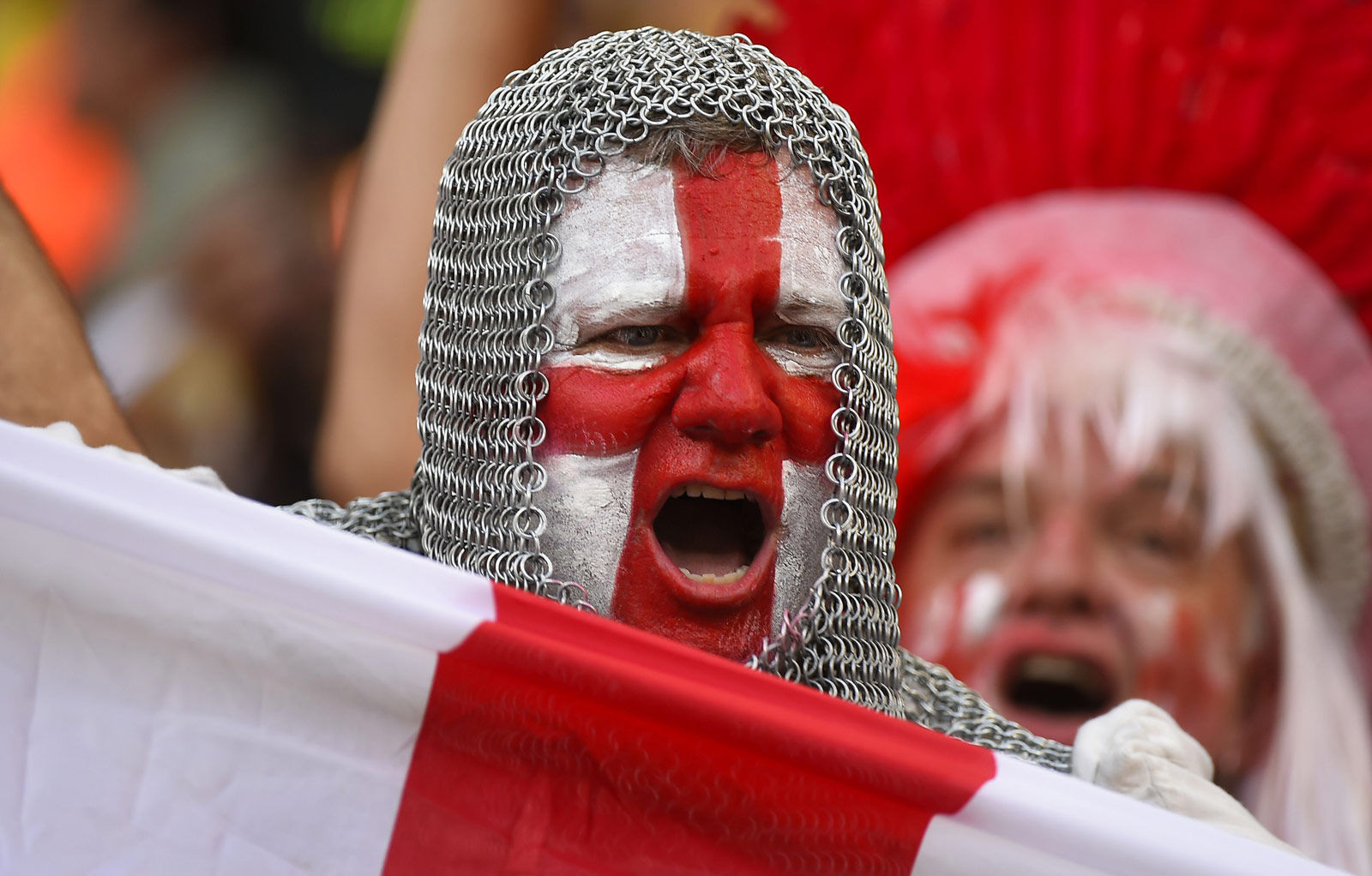 德天空：诺伊尔因肠胃感染缺席合练，乌尔比希可能替代他出场