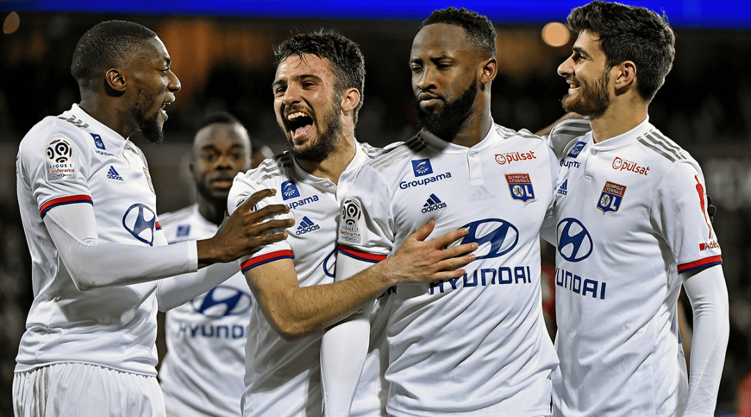 英媒：利物浦正就萨拉赫参加非洲杯时间问题，与埃及足协谈判（英媒：利物浦与埃及足协就萨拉赫出战非洲杯时间进行磋商）