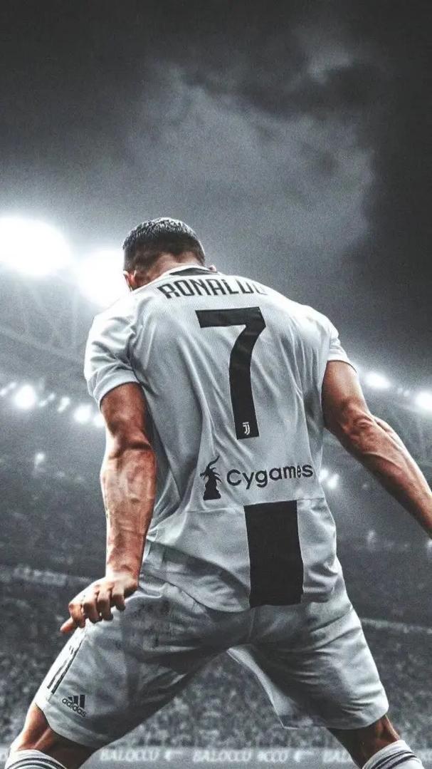 足球国足队内对抗赛出现精彩世界波（国足队内对抗赛上演惊艳世界波）