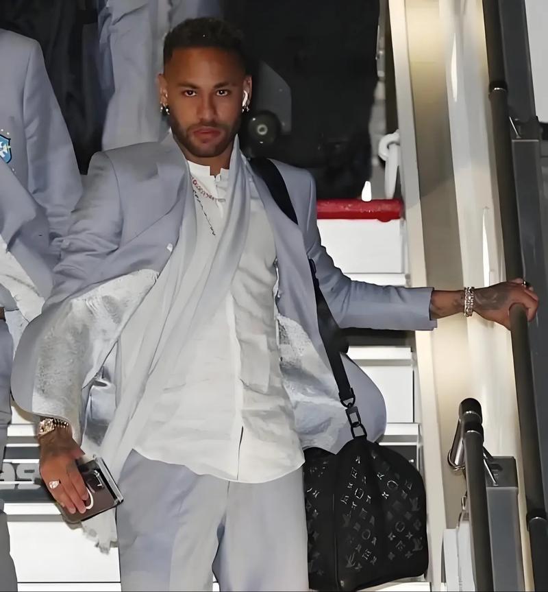 乒乓球混团世界杯：中国队四战全胜 领跑积分榜